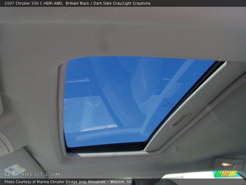 Sunroof of 2007 300 C HEMI AWD