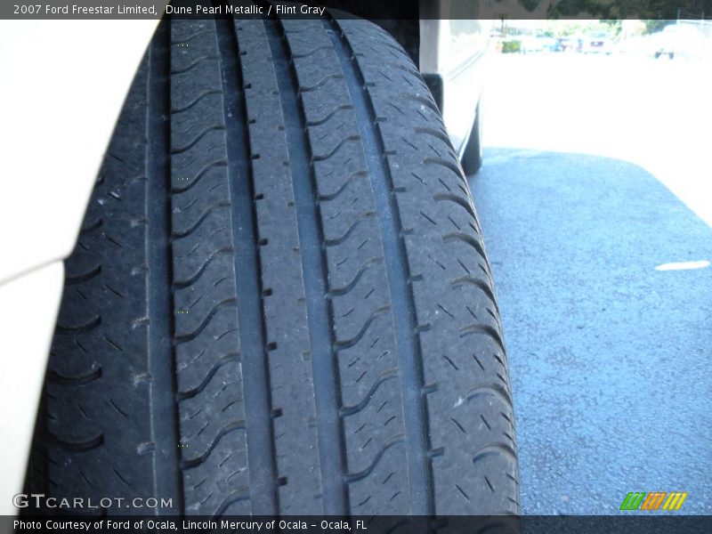 Dune Pearl Metallic / Flint Gray 2007 Ford Freestar Limited