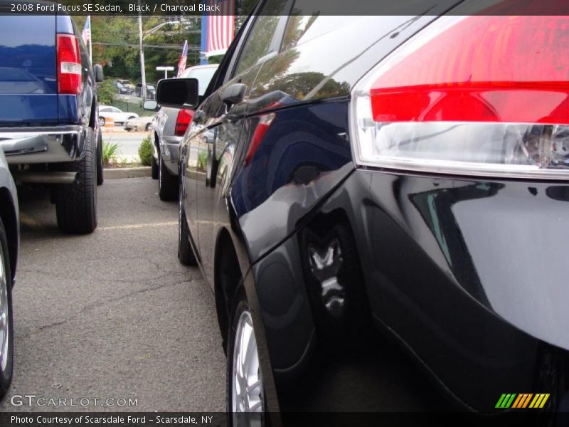Black / Charcoal Black 2008 Ford Focus SE Sedan