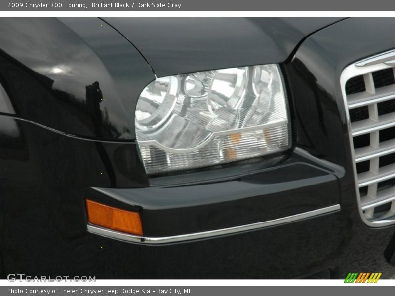 Brilliant Black / Dark Slate Gray 2009 Chrysler 300 Touring