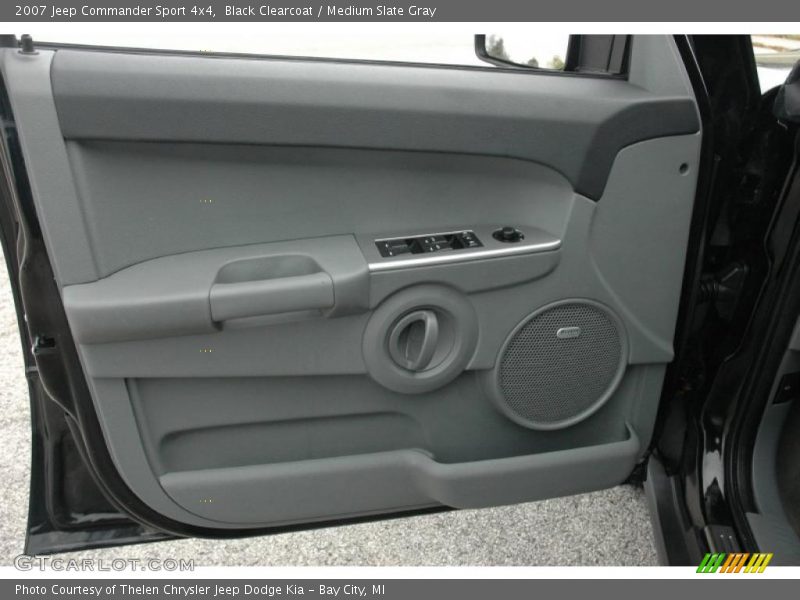 Black Clearcoat / Medium Slate Gray 2007 Jeep Commander Sport 4x4