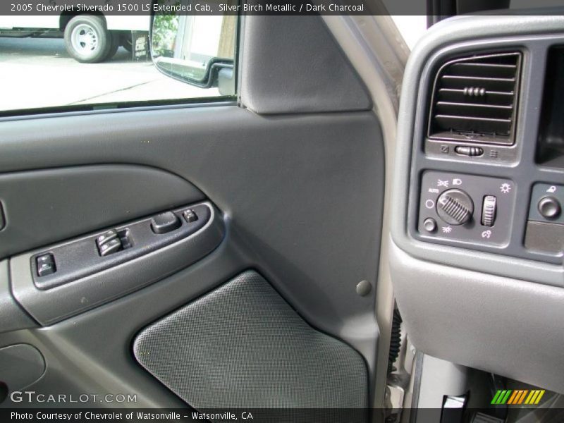 Silver Birch Metallic / Dark Charcoal 2005 Chevrolet Silverado 1500 LS Extended Cab
