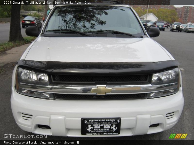 Summit White / Light Gray 2005 Chevrolet TrailBlazer LS 4x4