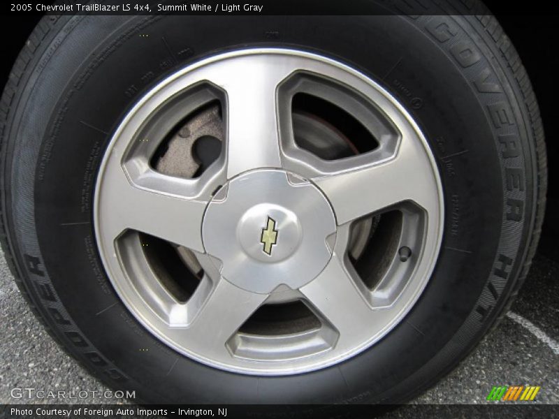 Summit White / Light Gray 2005 Chevrolet TrailBlazer LS 4x4