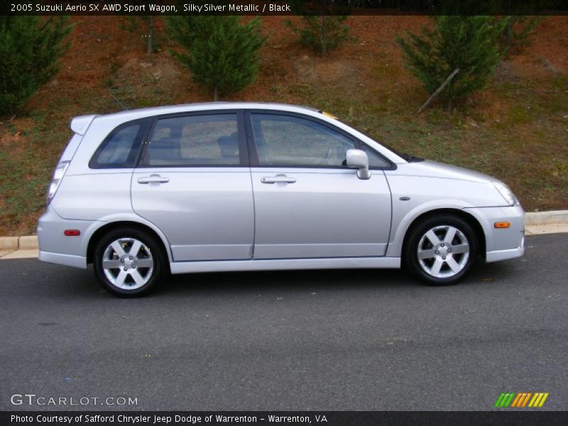  2005 Aerio SX AWD Sport Wagon Silky Silver Metallic