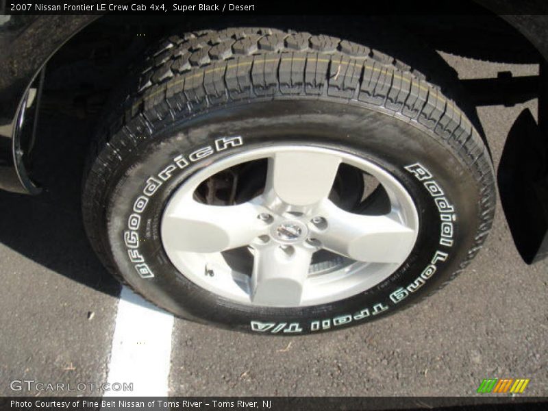 Super Black / Desert 2007 Nissan Frontier LE Crew Cab 4x4