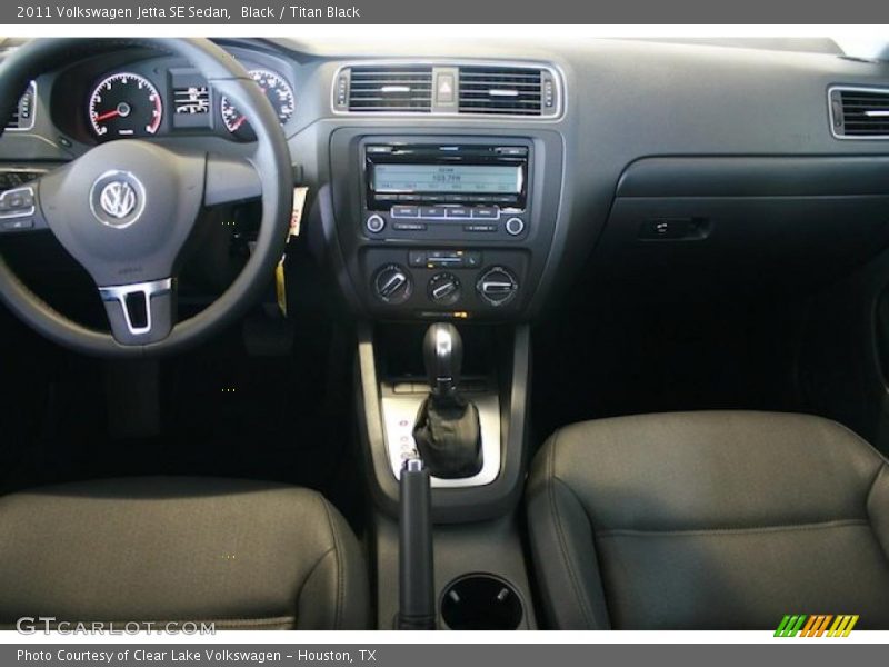 Dashboard of 2011 Jetta SE Sedan