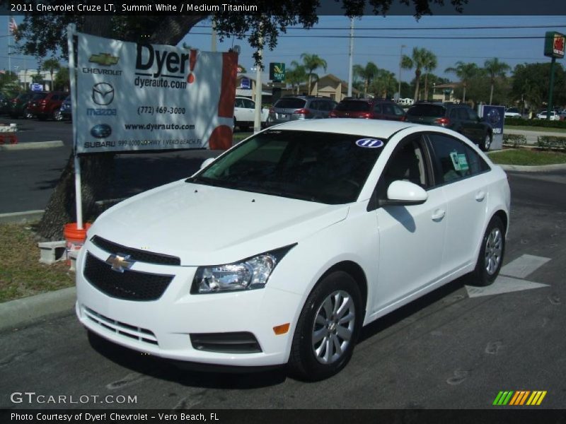 Summit White / Medium Titanium 2011 Chevrolet Cruze LT