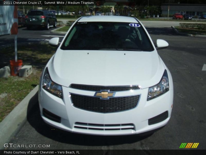 Summit White / Medium Titanium 2011 Chevrolet Cruze LT