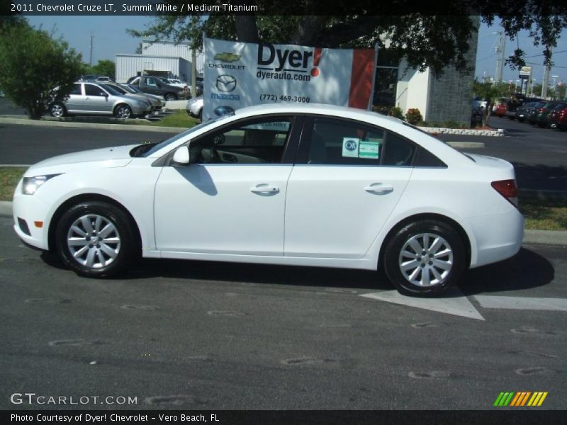Summit White / Medium Titanium 2011 Chevrolet Cruze LT
