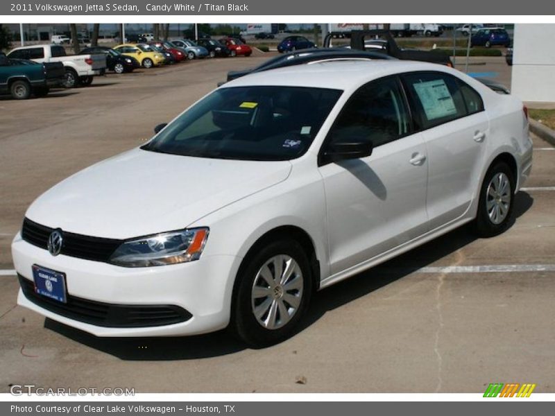 Candy White / Titan Black 2011 Volkswagen Jetta S Sedan