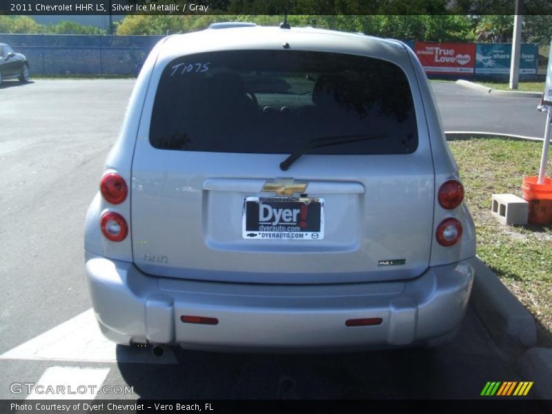 Silver Ice Metallic / Gray 2011 Chevrolet HHR LS