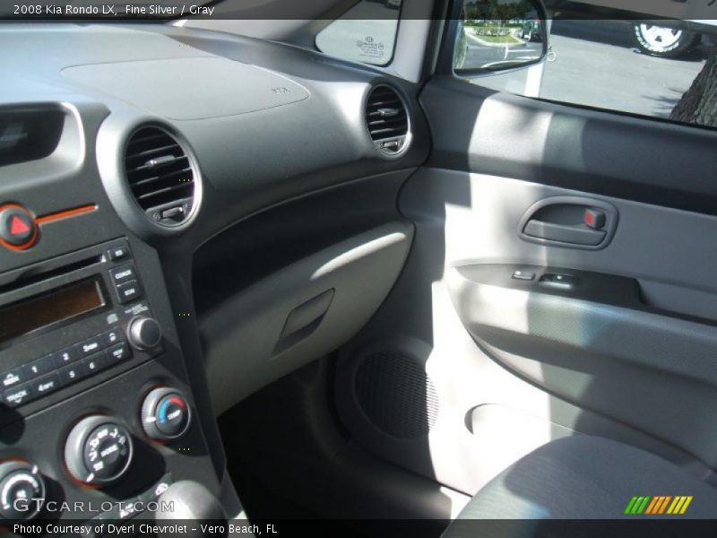 Fine Silver / Gray 2008 Kia Rondo LX