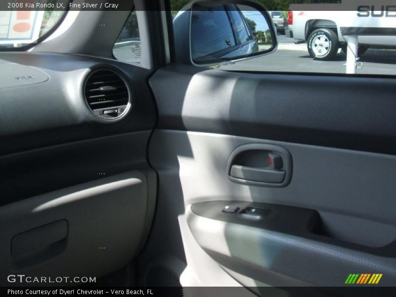 Fine Silver / Gray 2008 Kia Rondo LX