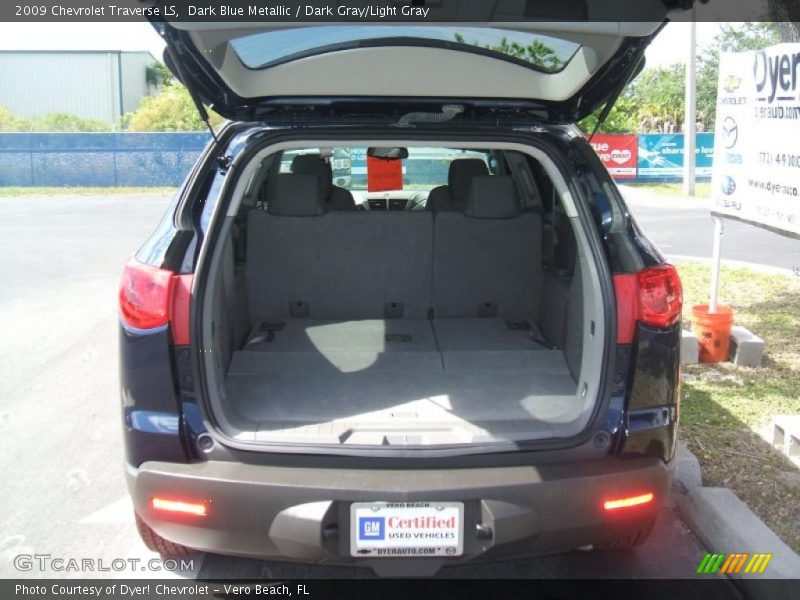 Dark Blue Metallic / Dark Gray/Light Gray 2009 Chevrolet Traverse LS