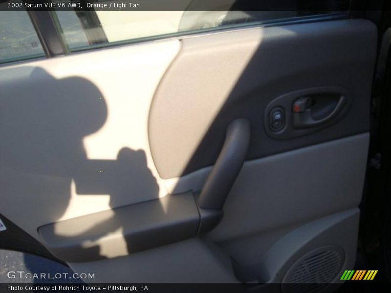 Orange / Light Tan 2002 Saturn VUE V6 AWD