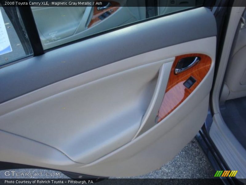 Magnetic Gray Metallic / Ash 2008 Toyota Camry XLE