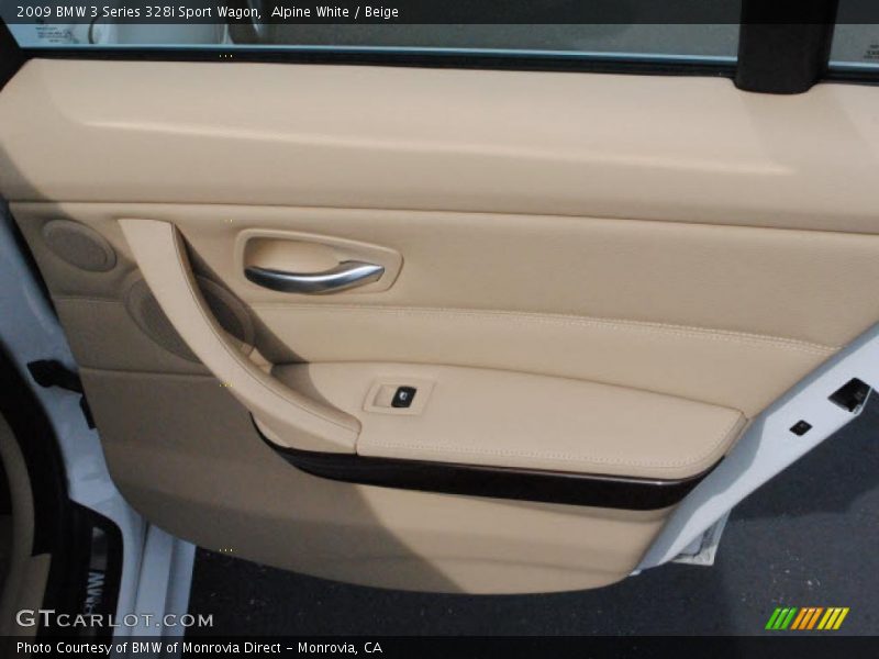 Door Panel of 2009 3 Series 328i Sport Wagon