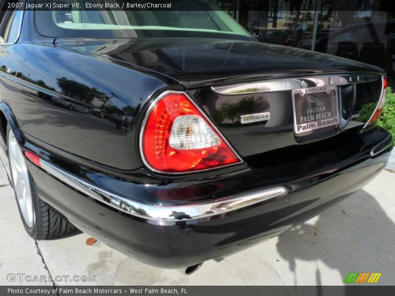 Ebony Black / Barley/Charcoal 2007 Jaguar XJ Super V8