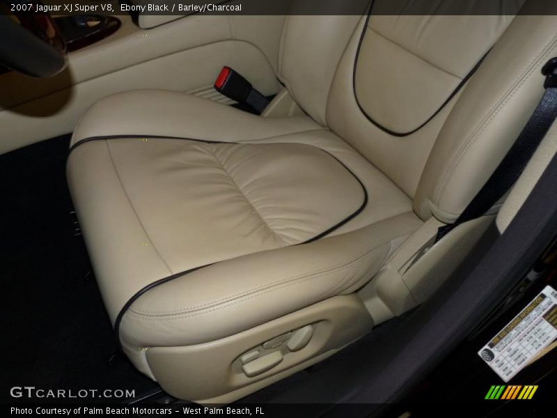  2007 XJ Super V8 Barley/Charcoal Interior