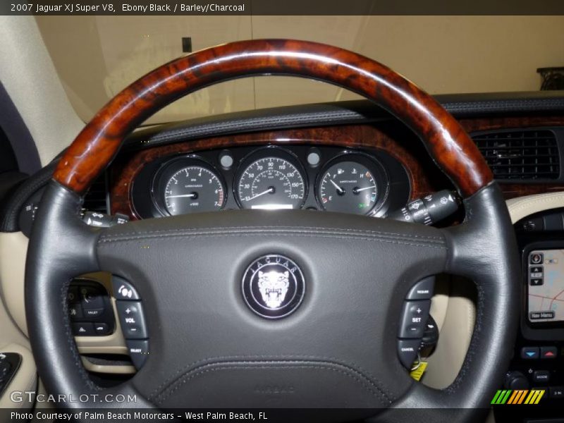  2007 XJ Super V8 Steering Wheel