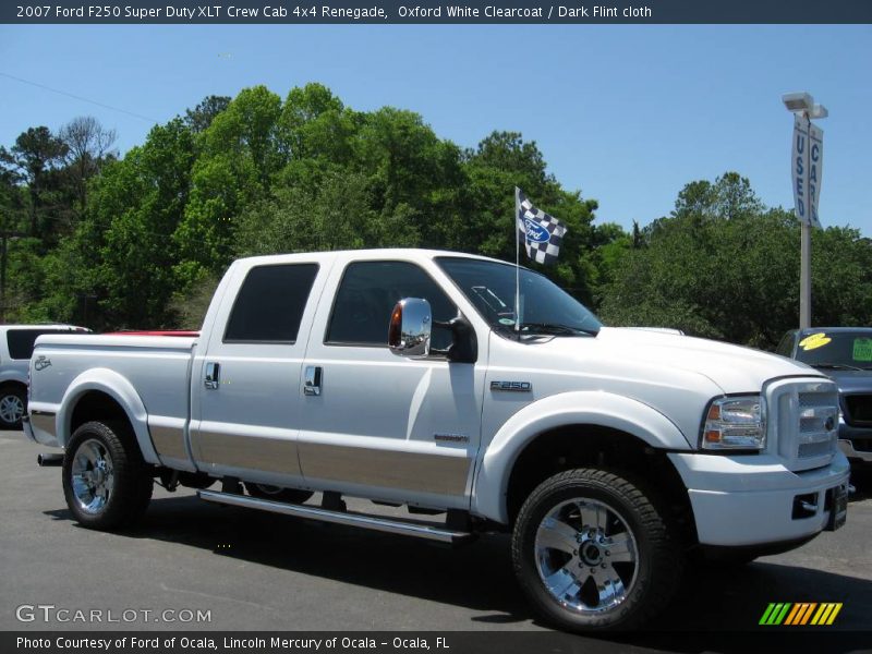 Oxford White Clearcoat / Dark Flint cloth 2007 Ford F250 Super Duty XLT Crew Cab 4x4 Renegade