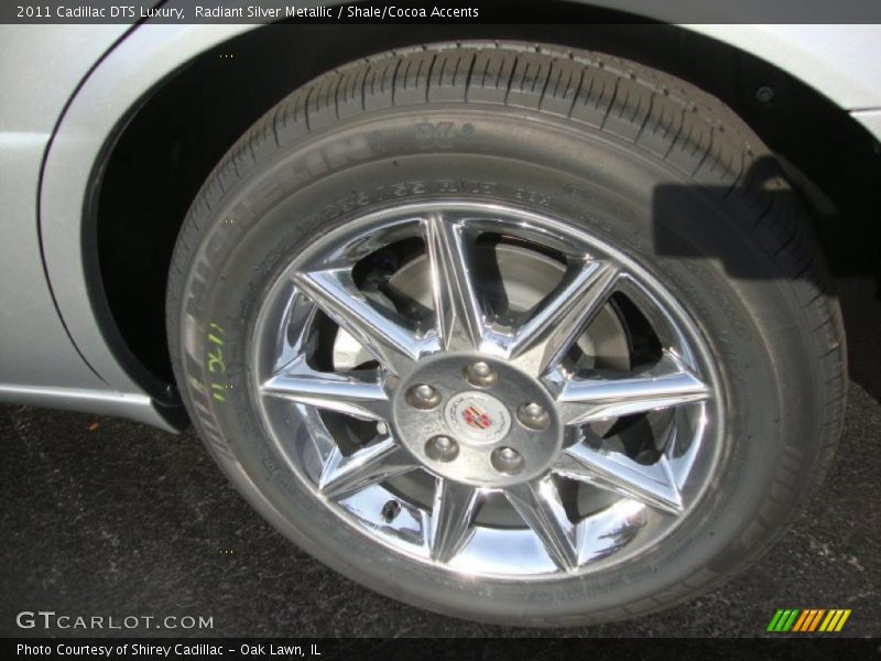 Radiant Silver Metallic / Shale/Cocoa Accents 2011 Cadillac DTS Luxury