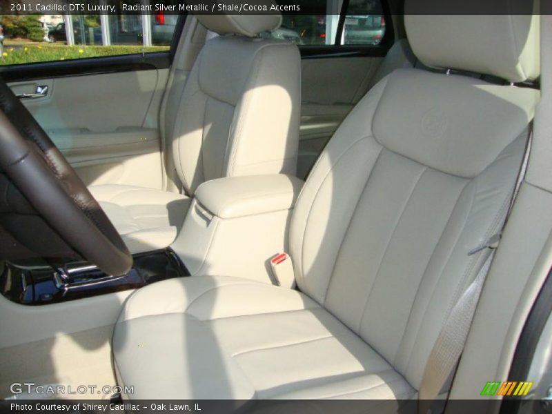 Radiant Silver Metallic / Shale/Cocoa Accents 2011 Cadillac DTS Luxury