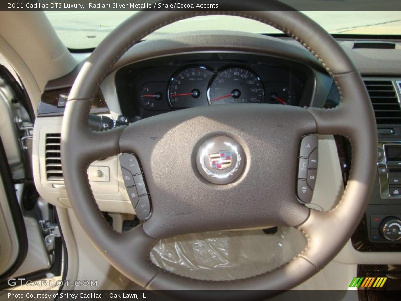 Radiant Silver Metallic / Shale/Cocoa Accents 2011 Cadillac DTS Luxury