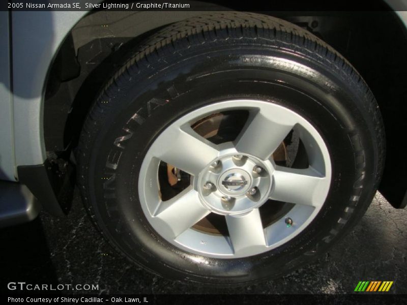 Silver Lightning / Graphite/Titanium 2005 Nissan Armada SE