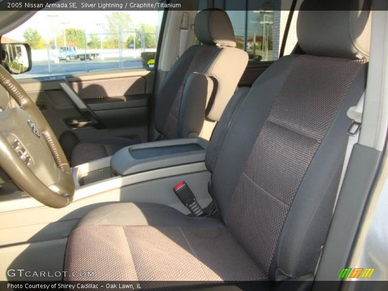 Silver Lightning / Graphite/Titanium 2005 Nissan Armada SE