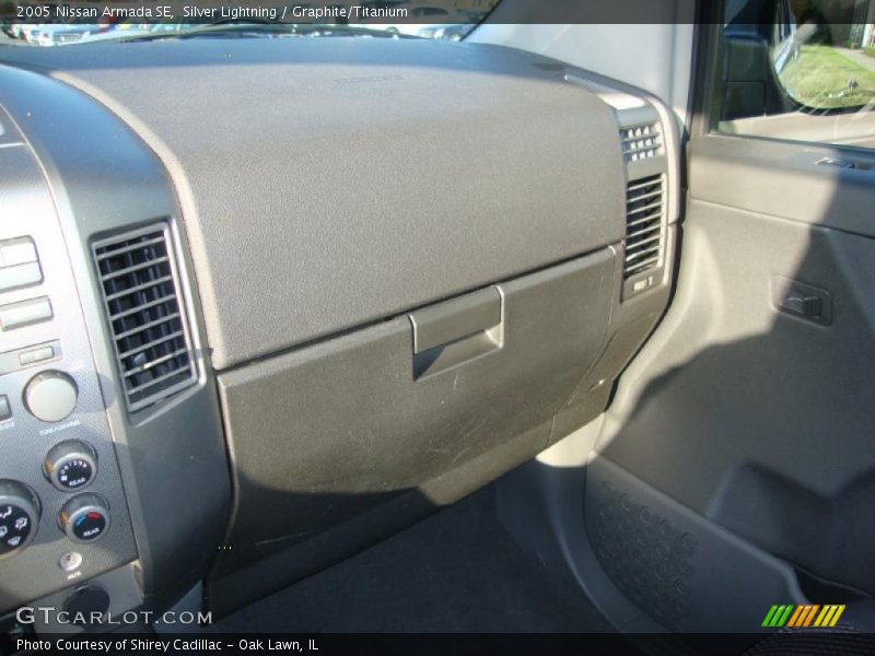 Silver Lightning / Graphite/Titanium 2005 Nissan Armada SE