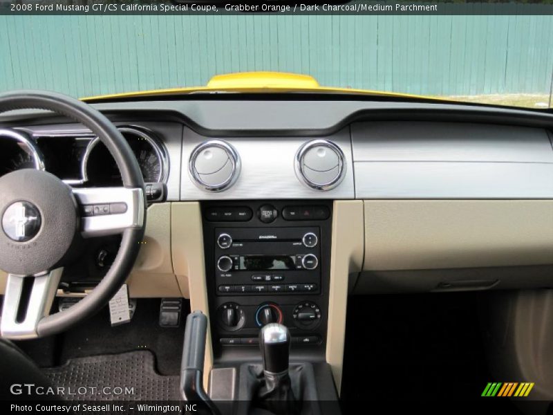 Dashboard of 2008 Mustang GT/CS California Special Coupe