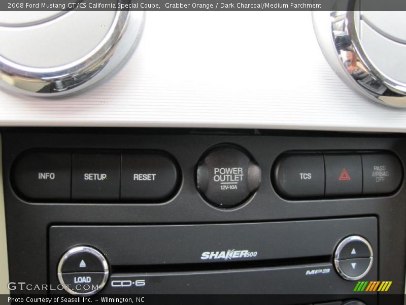 Controls of 2008 Mustang GT/CS California Special Coupe