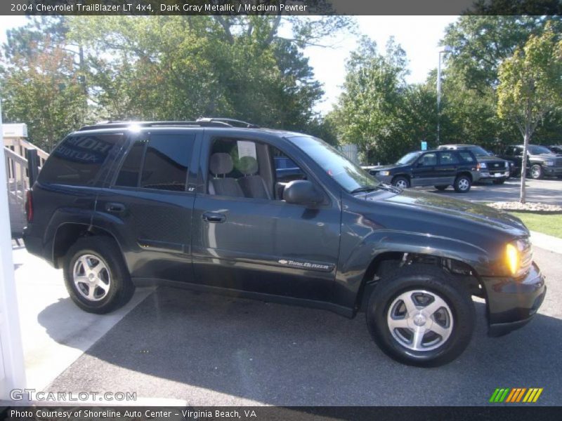 Dark Gray Metallic / Medium Pewter 2004 Chevrolet TrailBlazer LT 4x4