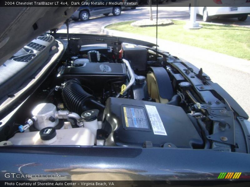 Dark Gray Metallic / Medium Pewter 2004 Chevrolet TrailBlazer LT 4x4