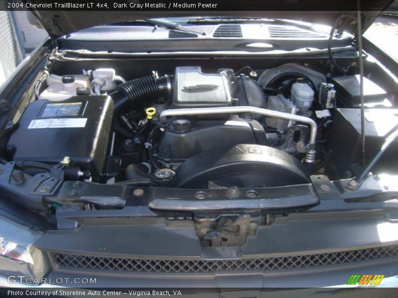 Dark Gray Metallic / Medium Pewter 2004 Chevrolet TrailBlazer LT 4x4