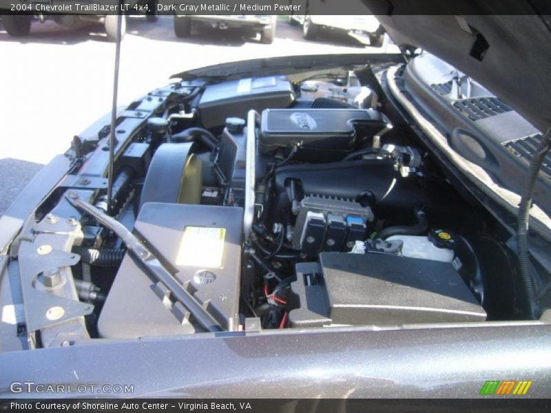Dark Gray Metallic / Medium Pewter 2004 Chevrolet TrailBlazer LT 4x4