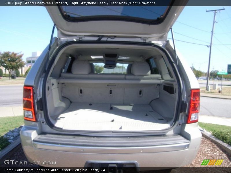  2007 Grand Cherokee Overland Trunk