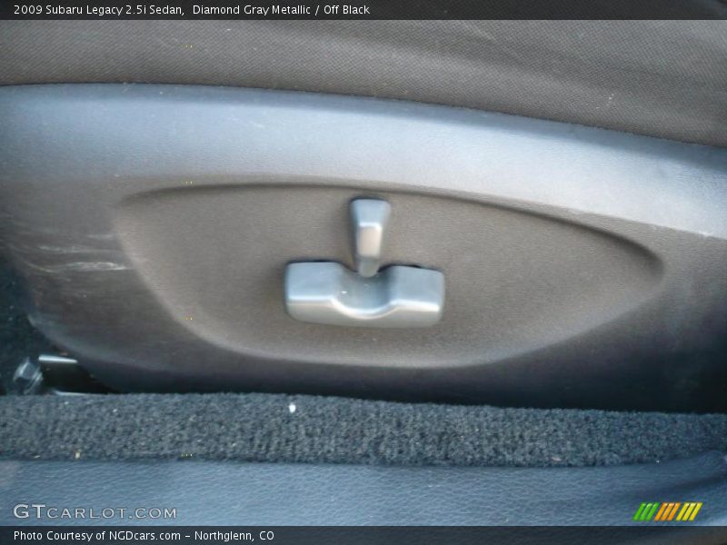 Diamond Gray Metallic / Off Black 2009 Subaru Legacy 2.5i Sedan