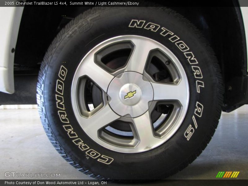 Summit White / Light Cashmere/Ebony 2005 Chevrolet TrailBlazer LS 4x4