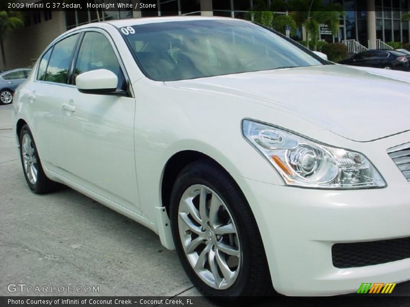 Moonlight White / Stone 2009 Infiniti G 37 Sedan