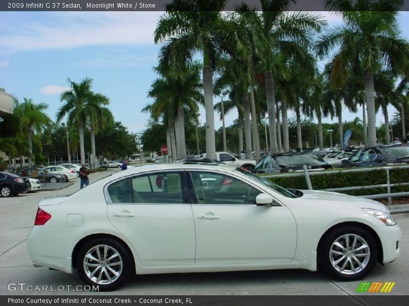 Moonlight White / Stone 2009 Infiniti G 37 Sedan