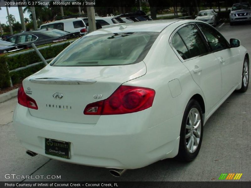 Moonlight White / Stone 2009 Infiniti G 37 Sedan