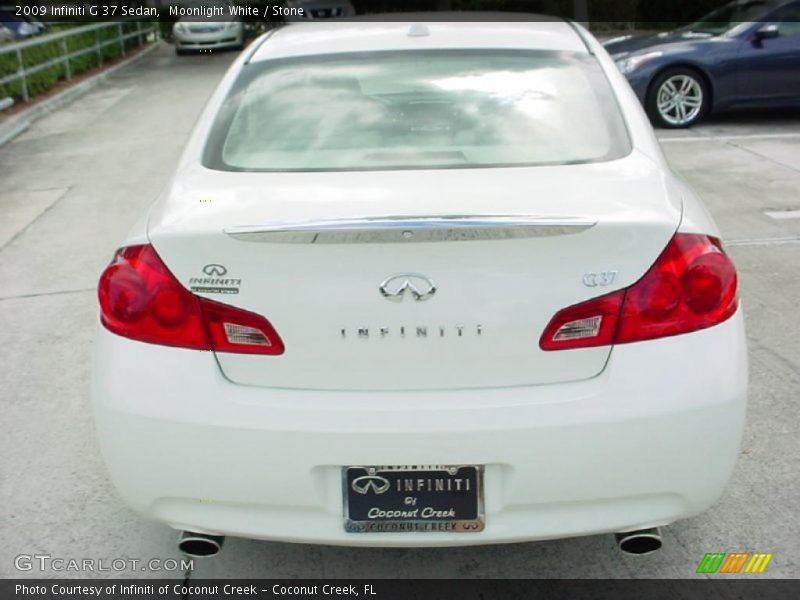 Moonlight White / Stone 2009 Infiniti G 37 Sedan