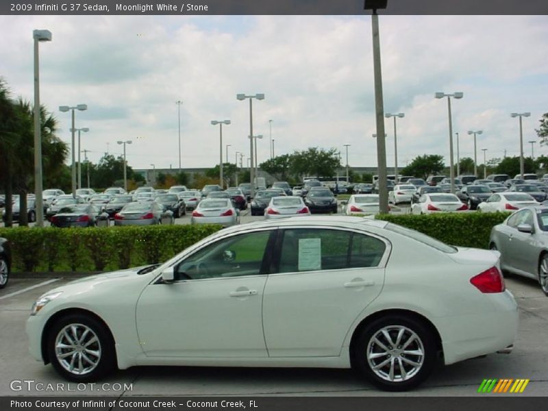 Moonlight White / Stone 2009 Infiniti G 37 Sedan