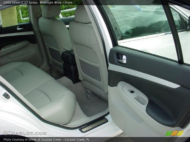 Moonlight White / Stone 2009 Infiniti G 37 Sedan
