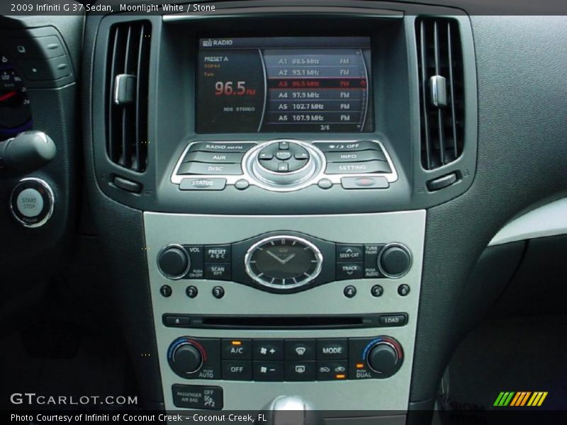 Moonlight White / Stone 2009 Infiniti G 37 Sedan