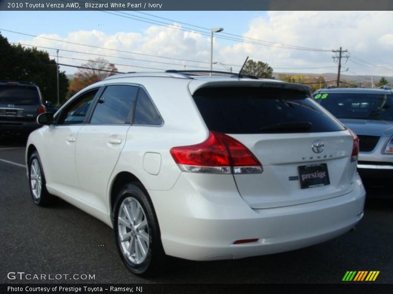 Blizzard White Pearl / Ivory 2010 Toyota Venza AWD