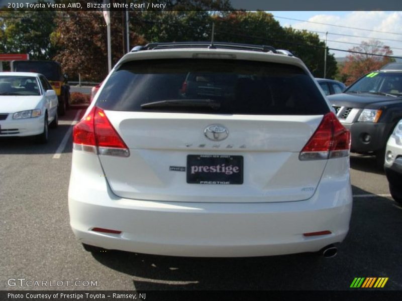 Blizzard White Pearl / Ivory 2010 Toyota Venza AWD